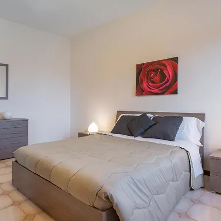 Goodstay Rebora